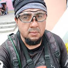 Cesar Elliot Mata updated his profile picture.