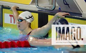 Vl: Siegerin Jenny MENSING (SC Wiesbaden 1911) und Doris EICHHORN (2.Platz  Aqua Berlin) 100m