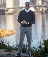 The proverb says “The people perish for lack of vision”. Having a vision  for your life mandates a commitment. The bigger the vision, the bigger the  commitment must be. Small commitments turn