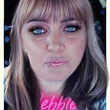 Deborah Molitor's Instagram, Twitter & Facebook