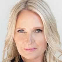 Cara Cote's Instagram, Twitter & Facebook