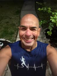 It's not that bad once you start running, said no whenever. 🤦🏽‍♂️ I'm  glad it's over though! TGIF ! 🙌🏽 #ihatethecold