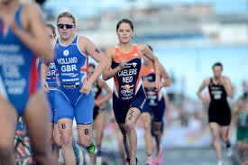 Βάρβαρος ) meaning strange or foreign, from which the current term barbarian is also derived. World Triathlon Lisa Norden Swe Barbara Riveros Chi Facebook