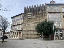 A distribuição das cartas pelos recenseadores nas caixas de correio, em todos os alojamentos. Guimaraes Prepara Censos 2021 Adaptando Recenseamento Ao Tempo De Pandemia Camara Municipal De Guimaraes