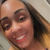 Lisa Brownfield's Instagram, Twitter & Facebook