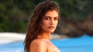 Ver más ideas sobre ropa, moda, sara sampaio. Valentina Sampaio Se Torna A 1Âª Trans No Casting Oficial Da Victoria S Secret