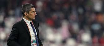 Auf linkedin können sie sich das vollständige profil ansehen und mehr über die kontakte von razvan lucescu und jobs bei ähnlichen unternehmen erfahren. A Picat Varianta Razvan Lucescu La Schalke 04 Nemtii Il Vor Prezenta Oficial Astazi Pe Noul Antrenor Sport Ro