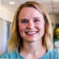 Kari Holm's Instagram, Twitter & Facebook