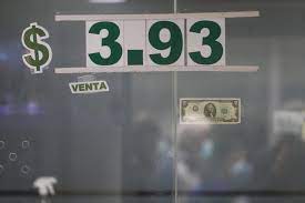 Las noticias se actualizan diariamente con artículos sobre el dólar hoy (en bancos y sunat) Tipo De Cambio Hoy Precio Del Dolar En Peru Supera Los S 3 90 Tras Segunda Vuelta Entre Keiko Fujimori Y Pedro Castillo Trends El Bocon
