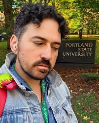 I scored Josh and me matching bestie coffee mugs in Kansas! Given the whole  Wizard of Oz fame, I obviously had to snag us rainbow ruby slipper mugs! 👠  . . . . @