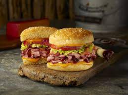 Schlotzsky S Roast Beef Bacon Chipotle Honey Sandwich Roast Beef Bacon Food Recipes