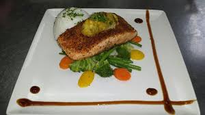 The fish has the perfect amount of crispy, crunchy and fluffy batter, the fish is soft juicy and tender. Delicious Fish Tacos With Beautiful Golf Course View Review Of Mulligan S Oranjestad Aruba Tripadvisor