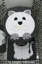 Resultado De Imagem Para Jogo De Banheiro De Croche Gatinho Artesanato De Banheiro Banheiro Artesanal Jogos De Banheiro