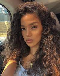 Photo Like Royalcanin Whiskas T Indonesia Busanamuslim Gamisori I Bajumurah Makanankucing In 2021 Curly Hair Styles Hair Guide Hair Lengths