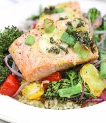 Saumon Et Legumes En Papillote Recette Ww Plat Leger Recette En 2020 Saumon Et Legumes En Papillote Recette Saumon En Papillote Saumon