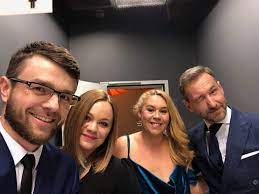 Osoba w krajowym rejestrze sądowym. Mastercard Off Camera On Twitter Tradycyjne Selfie Z Gali Zamkniecia Mastercardoffcamera Anna Trzebiatowska Magda Miska Jackowska Szymon Miszczak I Piotr Krasko Offcamera Beindependent Galazamkniecia Https T Co 69l41cc3v3