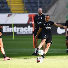 10 incorrect quotes per chapter. Eintracht Frankfurt Sge Alle Augen Auf Adi Hutter Er Ist Der Wichtigste Baustein Eintracht