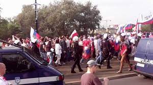 Koko euro spoko hymn euro2012 to to nie jest. Hd Polska Rosja 1 1 Marsz Kibicow Rosji Euro 2012 Warszawa Youtube