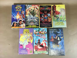 41 best kids' movies on netflix that'll entertain your kids right now. Kids Animated And Live Action Movies T V Shows Vhs Bulk Lot 7 Tapes Rare Ebay