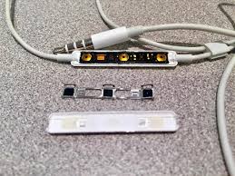 I already have headphones i liked, and i didn't like the idea of having to keep track of an adapter just to use them. Beepscore