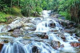 Penginapan, taman bermain, bumi perkemahan, dan kolam renang sebagai sarana penunjang mudah ditemukan di sekitar lokasi wana wisata gonoharjo. Tempat Menarik Di Kedah Mengikut Daerah Panduan 2020 Percutian Bajet