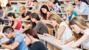 Bucurie peste ani, portofelul plin de bani, noroc și la mulți ani! Studentii Peste 26 De Ani