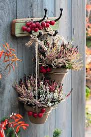 Przegladaj Jak Czlowiek Herbst Dekoration Topfblumen Herbst Dekor