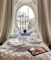 Who Want S To Wake Up In Paris At The Lemetropolitanparis Like Followthenap Visitparis Parisfrance Natash Paris Schlafzimmer Wohnungen In Paris Wohnung