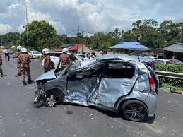 Fungsi simbol ini adalah untuk memberi amaran bahawa terdapat masalah pada sistem break anti lock kereta anda. Voice Padah Potong Dari Kiri Pemandu Wanita Maut Facebook