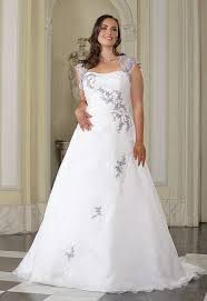 Chiffon brautkleid hochzeitskleid kleid für braut mode mollige weiß ivory bc452. Bilder Von Brautkleider Von Ladybird Auch Fur Mollige Brautmode