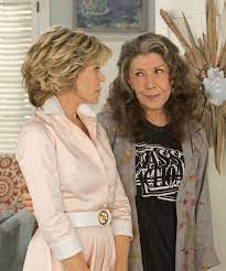Grace And Frankie Season 3 Characters Jane Fonda Hairstyles Medium Hair Styles For Women Jane Fonda