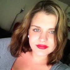 Holly Lemaster (@happyhollyl)