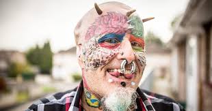 Ted Richards from Bristol looks like a parrot, changes his name to  Parrotman