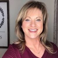 Sandra Toller's Instagram, Twitter & Facebook