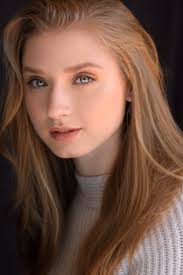 Yo ShowBiz! (Miniserie de TV 2021– )