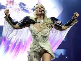Lady Gaga Doesn't Skip a Beat After Falling During Las Vegas Concert - AOL