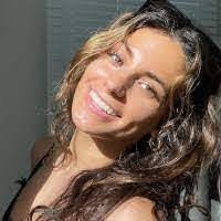 Laura Huseinovic's Instagram, Twitter & Facebook