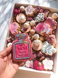 Mother S Day Dessert Grazing Box Graze Box Desserts Popsicles Cake