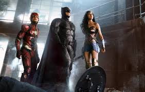 O diretor zack snyder confirmou o lançamento da sua versão do filme liga da justiça, de 2017, em 2021 no serviço de streaming hbo max. Zack Snyder Conta Motivo De Sua Versao De Liga Da Justica Ter Sido Descartada Jovem Pan