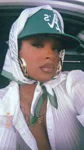 Candy Horn (candycehorn333)