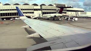 Two general electric cfm56 engines, rated at 26,400 pounds thrust each wingspan: Continental 737 500 Mia Iah Pushback Taxi Pt 1 5 Youtube