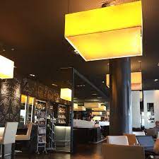 The holiday inn zurich messe is ideally located between the airport and the city center in an emerging business district. Holiday Inn Zurich Messe Aufnahme Von Holiday Inn Zurich Messe Tripadvisor