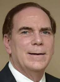 Schaumburg mayor recommending pay hikes for village trustees, commission  members