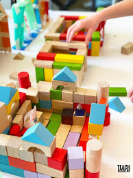 Three Little Pigs STEM Project for Kids – Teach Beside Me