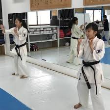 Посмотрите больше идей на темы «тхэквондо, рисунки, рисовать». Pin Von Louis Auf Taekwondo