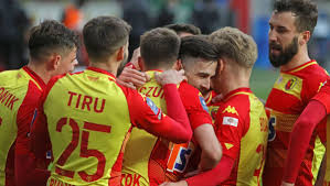 Jun 22, 2021 · jagiellonia białystok. Pko Ekstraklasa Jagiellonia Bialystok Zagra Z Warta Poznan Nie Mozemy Winic Tylko Obroncow Sport Tvp Pl