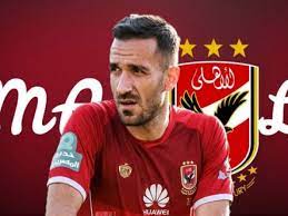 ولكن الروايات تتضارب في تحديد الزمن الذي ظهر فيه وفي تحديد المعارك التي شارك فيها، بيد أن المؤرخين يتفقون على نسبة العائلة. Ø¹Ù„ÙŠ Ù…Ø¹Ù„ÙˆÙ„ Ø¹Ù„Ù‰ Ø±Ø§Ø¯Ø§Ø± Ø§Ù„Ø¹ÙŠÙ† Ø§Ù„Ø¥Ù…Ø§Ø±Ø§ØªÙ‰ ÙÙ‰ Ø§Ù„Ø§Ù†ØªÙ‚Ø§Ù„Ø§Øª Ø§Ù„ØµÙŠÙÙŠØ© ÙˆØ§ØªØ³ ÙƒÙˆØ±Ø©