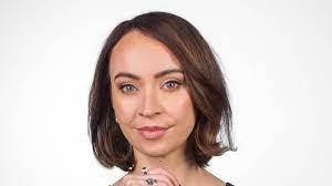 Melanie Reece's Instagram, Twitter & Facebook