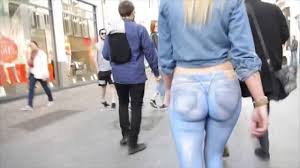 Elle se balade cul nu dans la rue. Elle Se Balade Cul Nu Dans La Rue Youtube