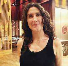 É chef do restaurante arturito e do café la guapa em são. 580 Paola Carosella Style Power Ideas Masterchef Open Shoulder Tops The Rest Is Silence